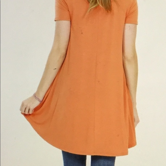 🆕Swing Tunic With Pockets - Picture 2 of 4
